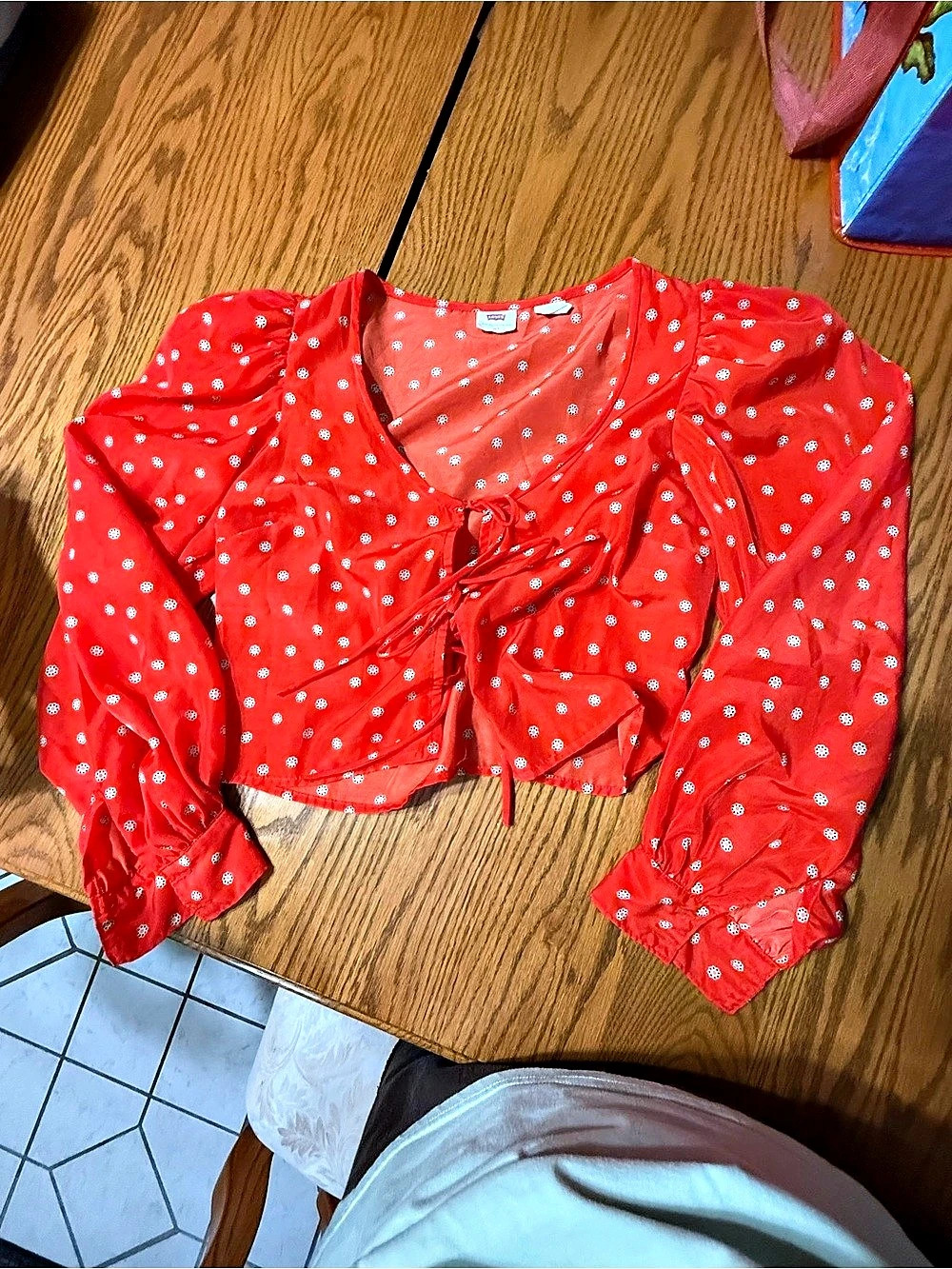 Levi's Fawn Tie Blouse Floral Puff Sleeve Crop Top in Red & White